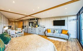 Riverview Lodge - Uk36550